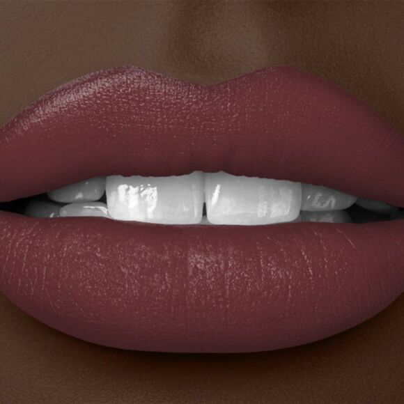 Liquid Lipstick - Aphrodite: Long Lasting & Vibrant Color, Vegan & Cruelty Free - Picture 2 of 5